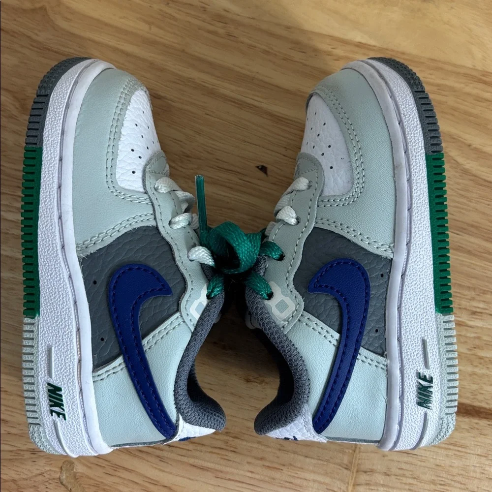 Baby Nike Air Force 1 LV8 1 Light Silver Deep Royal Blue size 5 FJ8788-001